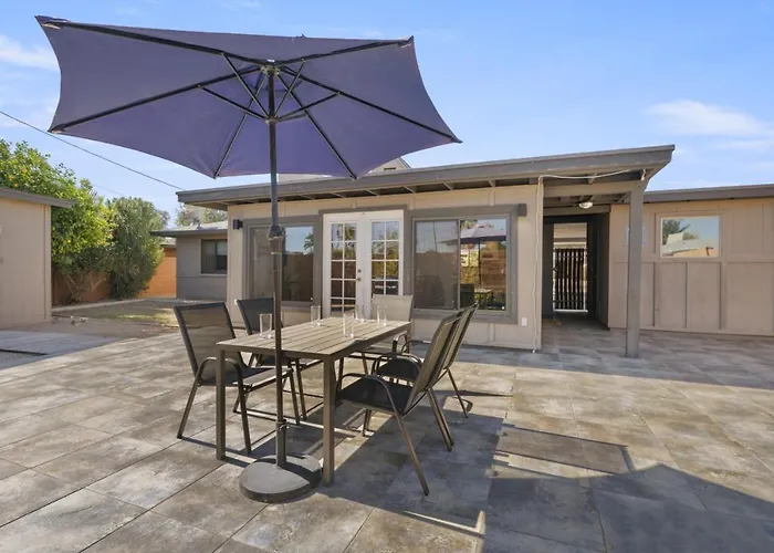 S Neighborhood Within Mins From Attractions Holiday home *